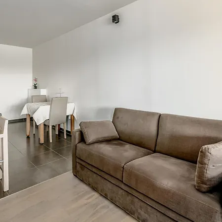Apartment Newport Bay 0101 P199 *